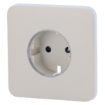 Tapa frontal para enchufe inteligente tipo F - Compatible con AJ-OUTLETCORE-SMART - Indicador LED sobre estado del enchufe y consumo - Botón táctil para control manual - Retroalimentación LED - Color ostra